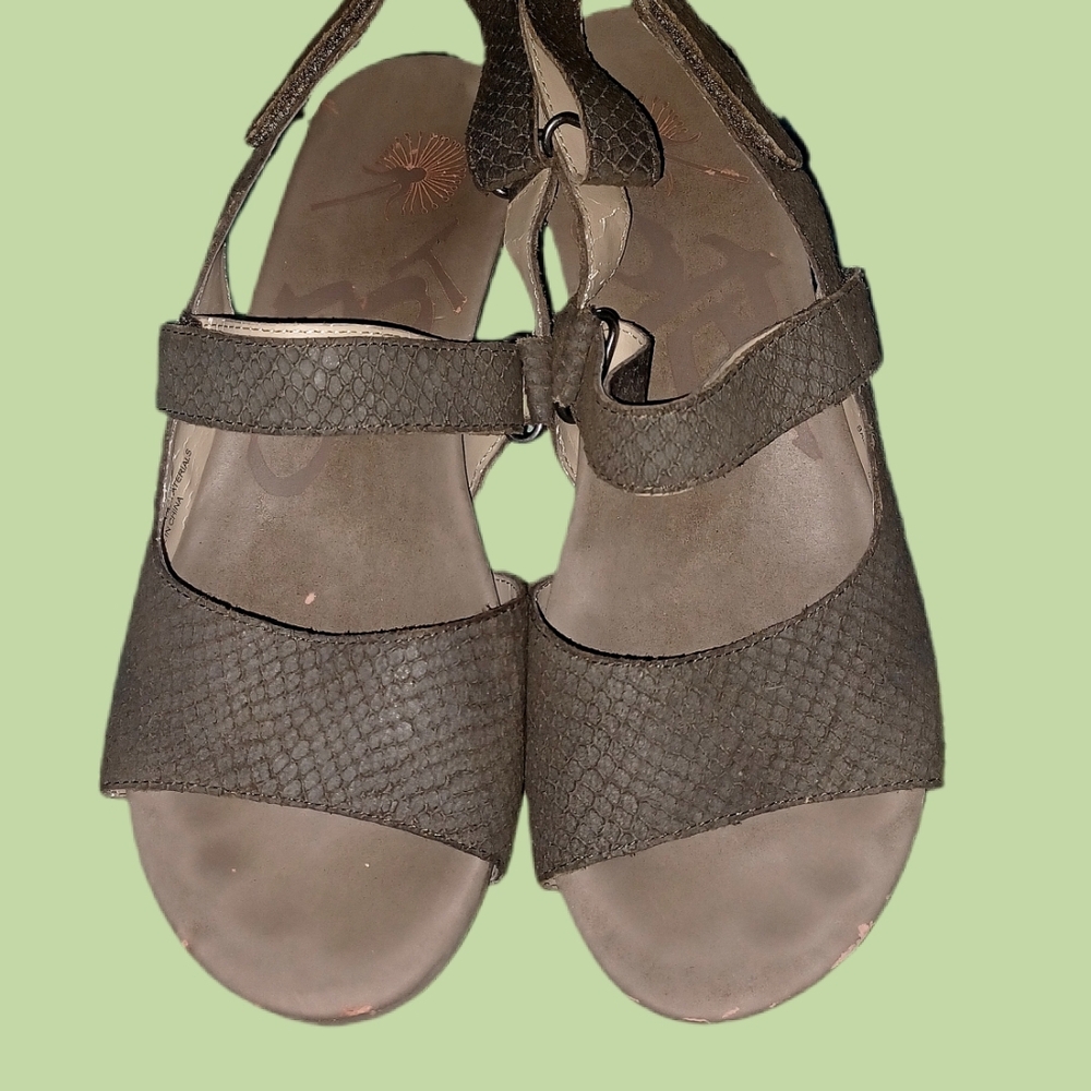 Brown Textured Sandals